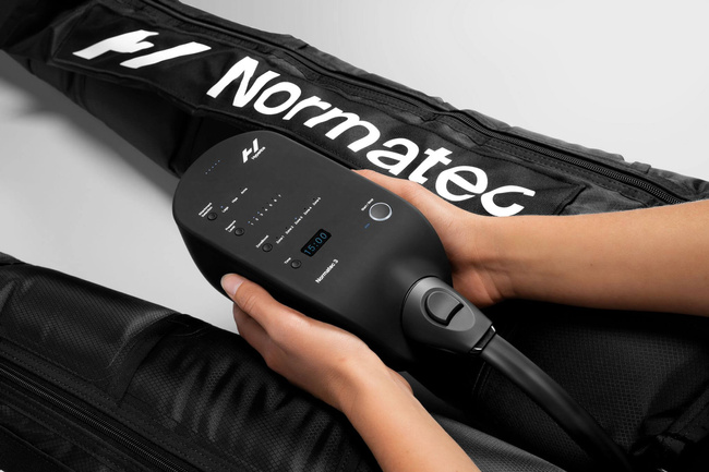 pol_pm_Normatec-3-system-do-regeneracji-i-masazu-nogawki-standardowe-1093_8 pol_pm_Normatec-3-system-do-regeneracji-i-masazu-nogawki-standardowe-1093_8
